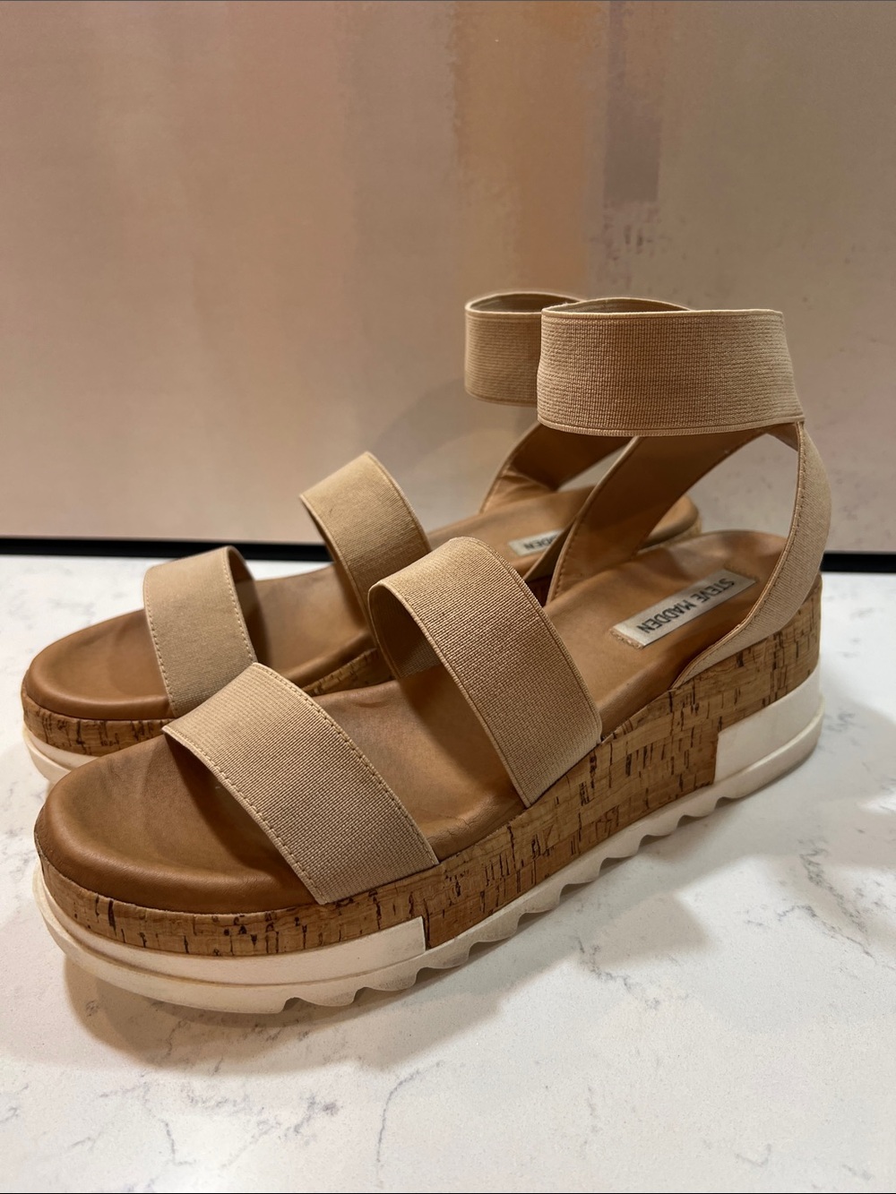 Steve Madden Tan Platform Wedge Sandal Size 8.5